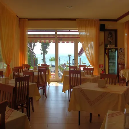 Astoria Lido Hotel 3*